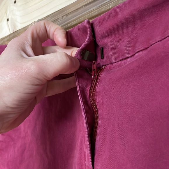 Loft size 6 Mauve Pink Color Mid-rise 6” Inseam The Riviera Shorts with Pockets - Picture 5 of 10